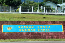 Oesman Sadik Airport