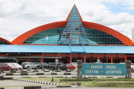 Dortheys Hiyo Eluay International Airport (Sentani Airport)